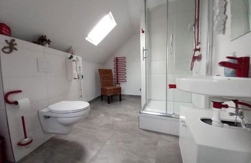 Ferienwohnung im roten Haus, die Therme ist fußläufig in 350m zu erreichen - Foto 29