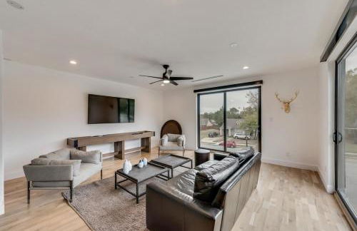 Mod Squad - Photo 56