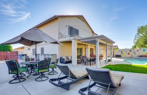 1 Mi to Surprise Stadium! Home with Patio and Hot Tub - Foto 39