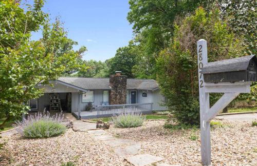 5 BR lakefront home with swim dock bunk room High Speed WiFi - Foto 1