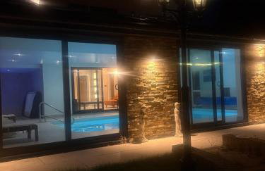 Stunning Beach House Indoor Pool - Foto 15