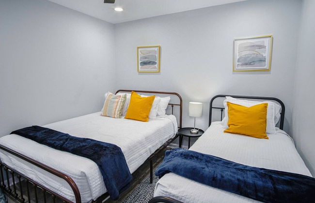 Exceptional 5BR So Close to Riverwalk and Downtown - Foto 20