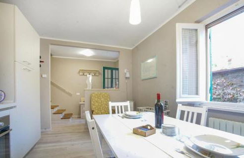Awesome Apartment In Carro With Wifi - Foto 8