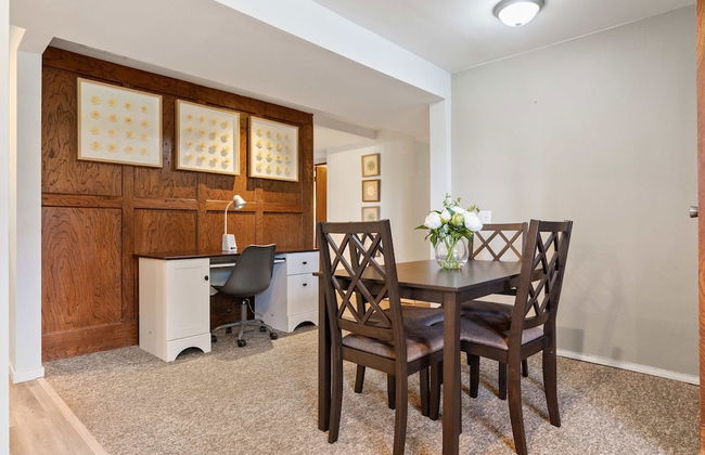 NEW Near Golf Yoga Classes Private Suite Wine - Photo 14