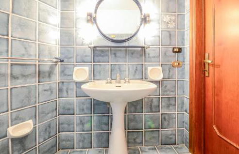 6 Bedroom Stunning Home In Monticello Amiata - Foto 43