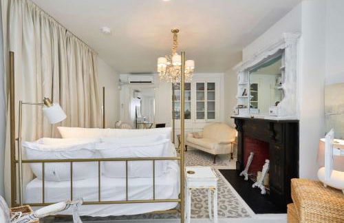 Private DC Retreat on Iconic East Capitol St - Photo 14