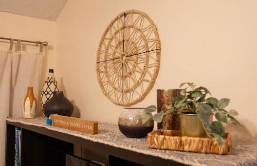 Townhome in PBG, king bed, pergola, BBQ & fire pit - Photo 8