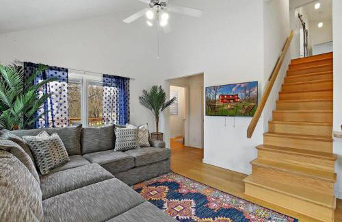 Rare Gem! Game Room, Hot Tub, Near Lake, Pet Ok - Foto 2