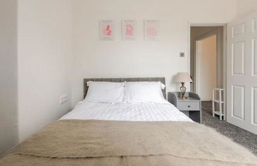 5min to Huddersfield Royal Infirmary Hospital - Foto 9