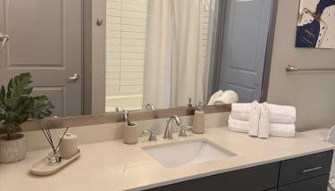 Large Buckhead modern suite - Foto 3