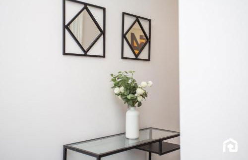 Vacant Nests The Fredrick Close to sea front - Photo 41