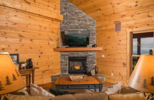 Cabin with amazing long-range mountain views, hot tub, fire pit, EV connection - Foto 24