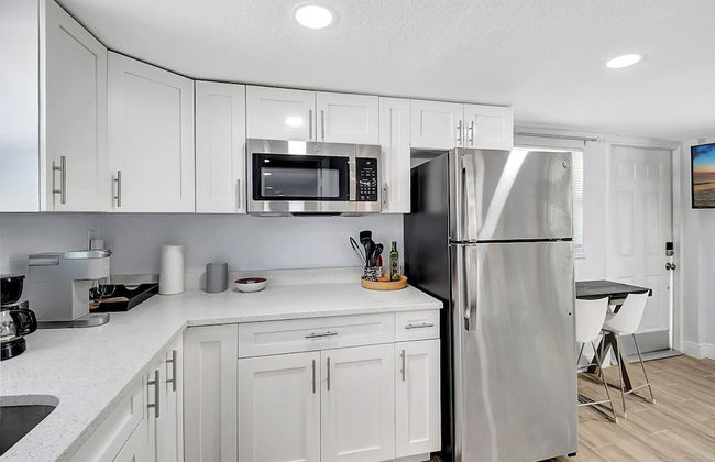 Cozy Cottage 5 Min to Beach Perfect for Couples - Foto 7