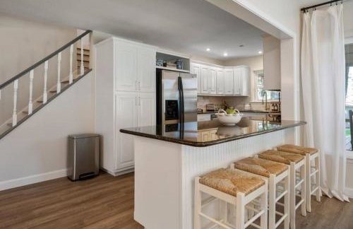 The Susser Estate with Dock Hot Tub Game Room - Foto 11