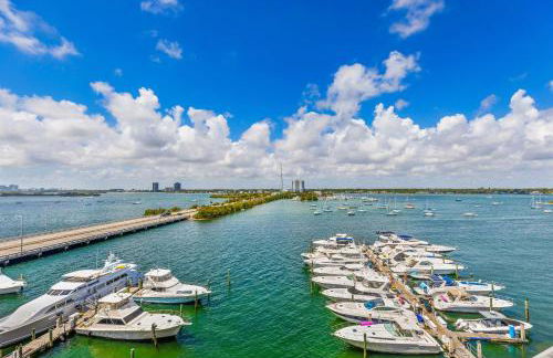 Waterfront Studio Condo in the Heart of Miami - Skyline & Bay Views - Foto 47