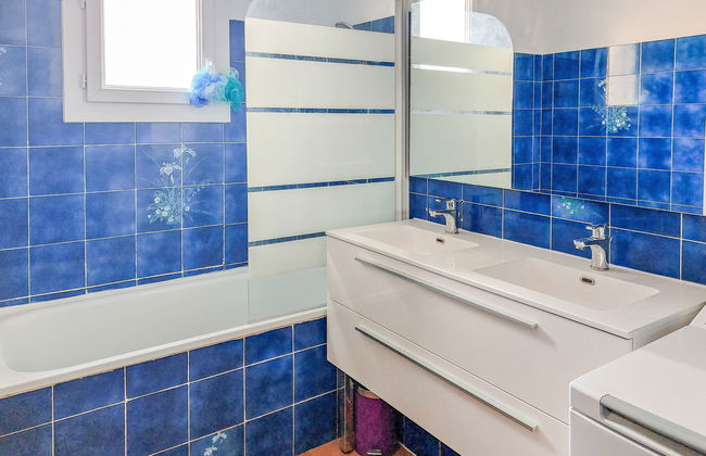 3 bedroom House in Solliès-Pont with private pool and garden - Photo 30