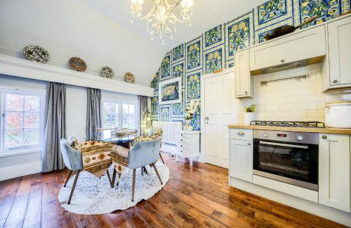 Penthouse On Waterside With River Views, Private Parking & Secluded Hot Tub - Foto 16