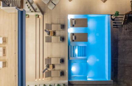 Cantouni Villa, Luxury 5BR Retreat with Pool & Jacuzzi Near Town by Villa Mana Gers - Photo 74