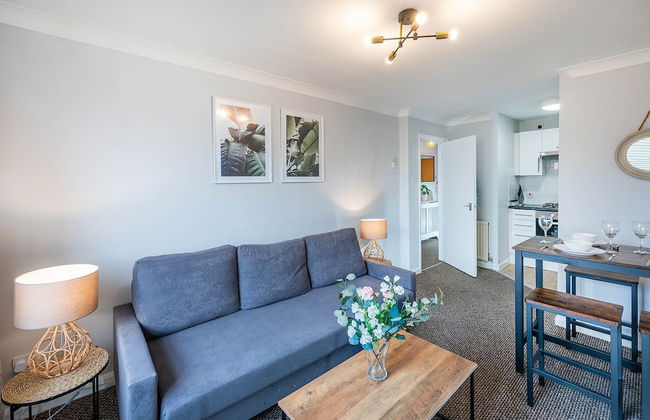 Train Station Serenity - Photo 9