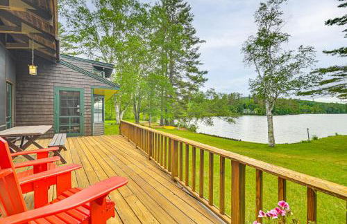 Lakefront Escape with Deck and Kayaks in Lovell! - Foto 2