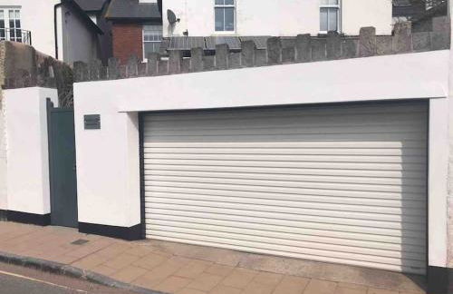 A unique and spacious river front property - Foto 62