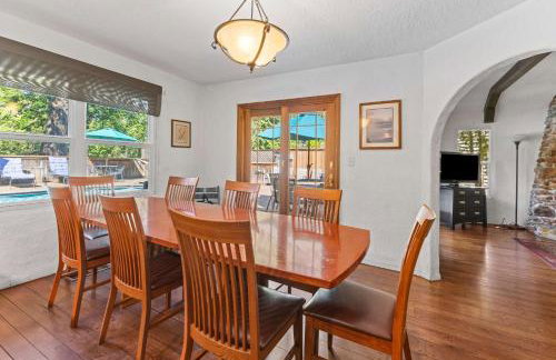 Lovely Tudor Home With Pool & Spa Near Russian River - Foto 7