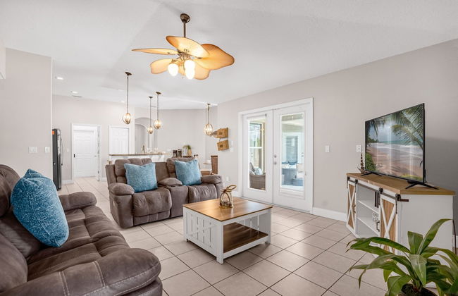 Upstay - Waterside Home With Pool and Hot Tub - Foto 2