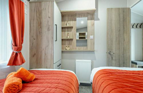 Astoria Lodge Smart Modern 2-Bedroom Holiday Lodge Milford on Sea - Photo 31