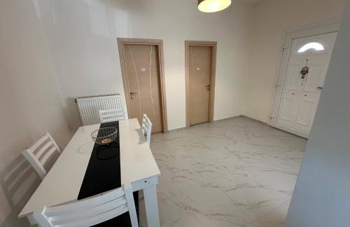 Thea Thermaikou - Foto 15