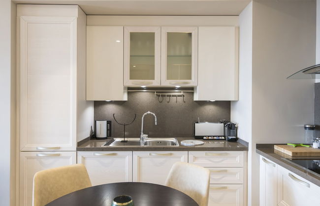 Ist flats Serviced Apartments - EMAAR SQ - Photo 34