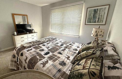 2 BR JIMINY PEAK w Mountain Views SLEEPS 7 Gorgeous - Foto 7