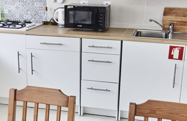 Two Bedroom Self Contained House - Photo 16