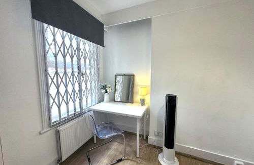 Ground Floor 2 Bedroom Flat Tooting Broadway - Photo 3