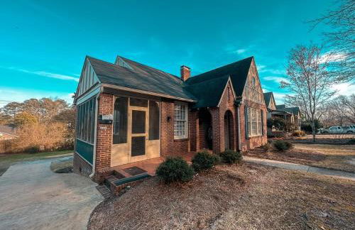 101 yr comfy Historic Home quiet private parking - Foto 19