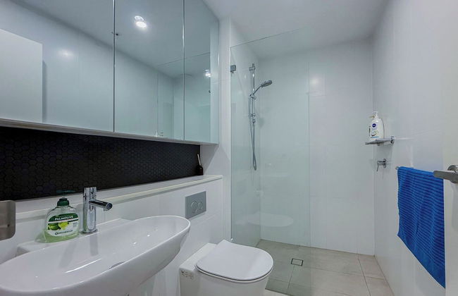 Burwood Apartment - Photo 11