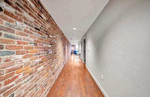 Ideal Spot Near 4th Street Live & Local Dining - Foto 43