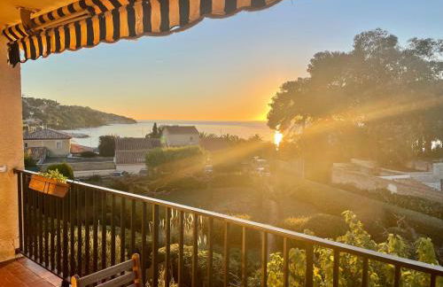 Appartement cosy vue mer à 50 m de la plage - refait à neuf et climatisé - Foto 8