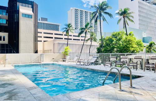 Tropical Studios at Marine Surf Waikiki - FREE PARKING - BEST LOCATION - FULL KITCHEN - SWIMMING POOL - Foto 62