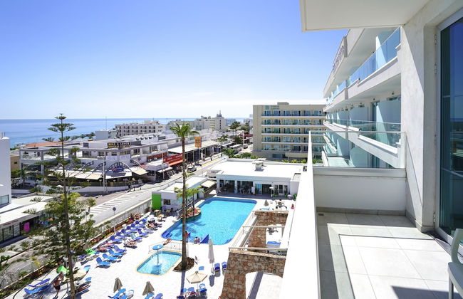 Melini Hotel Suites - Photo 44