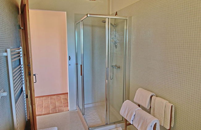 Cottage in Montelabbate With Pool & Forest - Foto 12