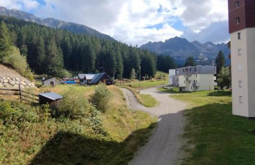 Studio au pied des pistes avec balcon et TV - FR-1-771-8 - Foto 11