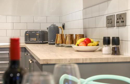 Executive Apartments - Photo 12