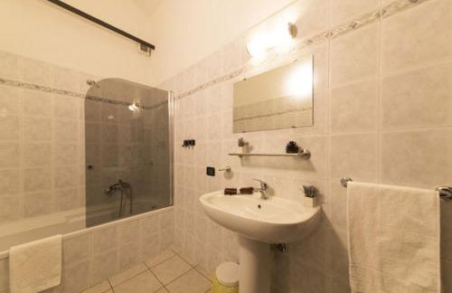 LakeView LakeComo, CIPRESSO 7, 4Seasons, Terrace, 30m to Lake! by STAYHERE-LAKECOMO - Foto 10