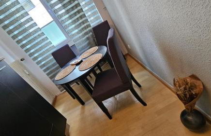 Top Central Stay - Cozy Bedroom & Kitchen in the Heart of the City and Hauptbahnhof - Foto 14