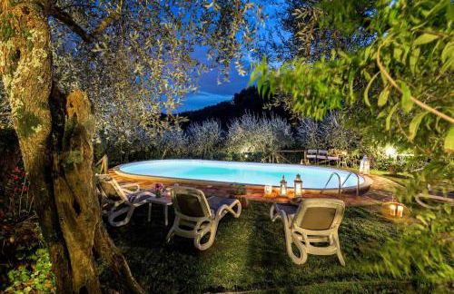 Romantic farmhouse villa Pallina to sleep 5 guests - Photo 39
