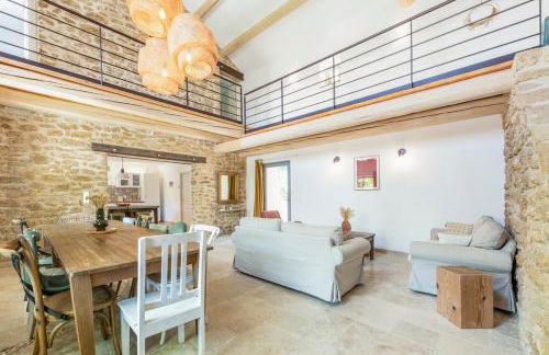 La Bastide du Père Mathieu Jacuzzi couvert et Piscine - Foto 17