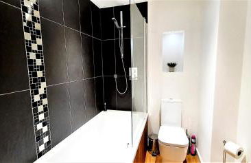 Cliftonville Heights - 2 bed Home away from Home - Photo 13