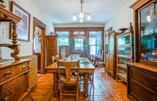5 Br: Historic Glaab House in Cass, with AC, Amazing Kitchen, Covered Porches, Historical Landmark - Foto 13