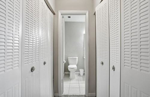 Lovely 2BR with warm, modern feel - Foto 15