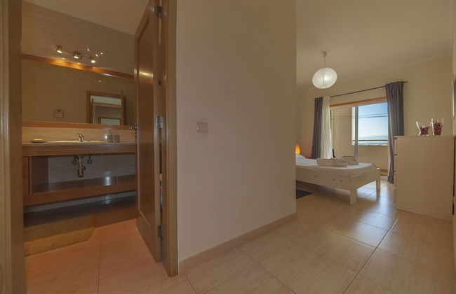 B44 - Alto do Quintão Central Apartment - Photo 4